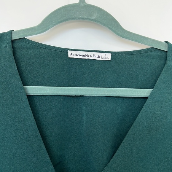 Long-Sleeve Twist-Front Blouse - Picture 6 of 7